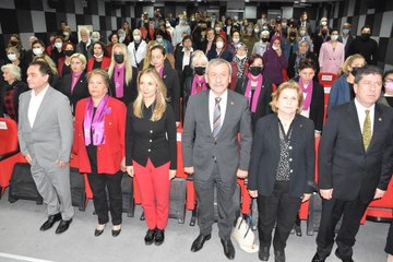 Download Video: CHP Kadın Kolları Genel Başkanı Nazlıaka, Bilecik'te temaslarda bulundu