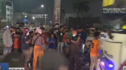 Terpeleset, Pemotor Tewas Terlindas Truk Trailer di Koja