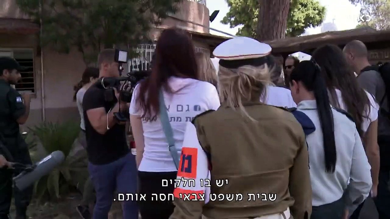 מערכת המשפט ניצלה את מצוקתה של העיתונאית לורי ש...