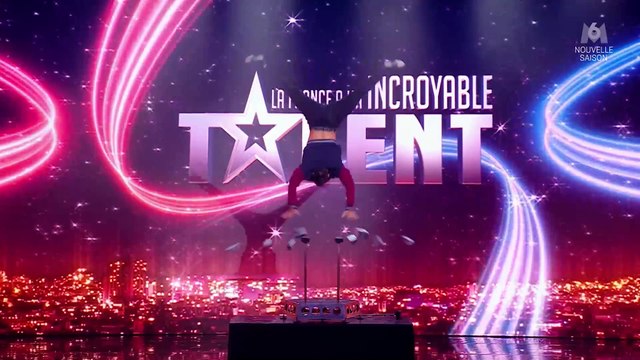 Un candidat de La France a un incroyable talent victime d'une violente chute en plein numéro hier soir sur M6 devant le jury et le public