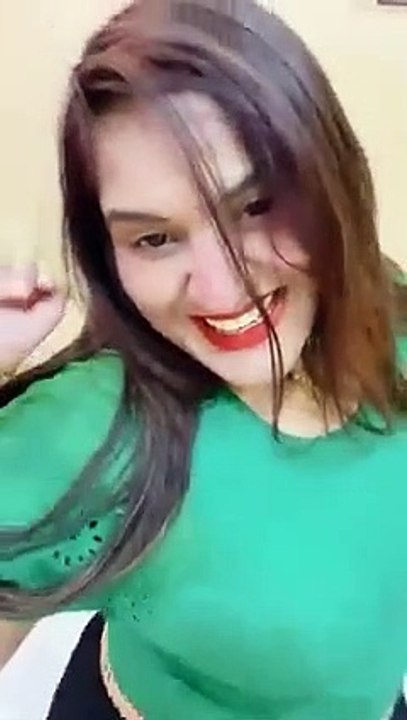 Desi girl in short video.