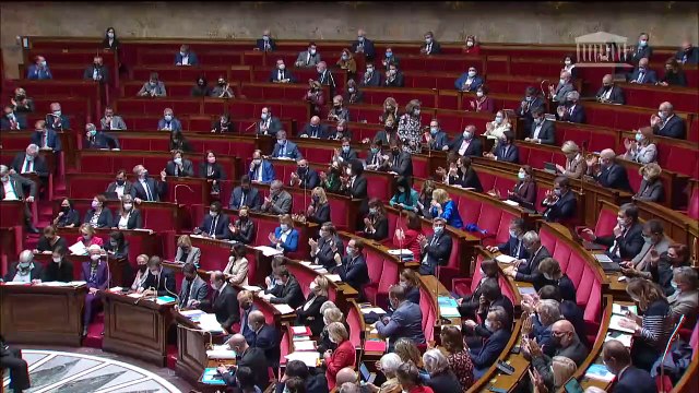 1ère séance : Questions au gouvernement ; Projet de loi de financement de la sécurité sociale (Vote solennel) ; Loi de finances 2022 (seconde partie) : Défense ; Anciens combattants - Mardi 26 octobre 2021