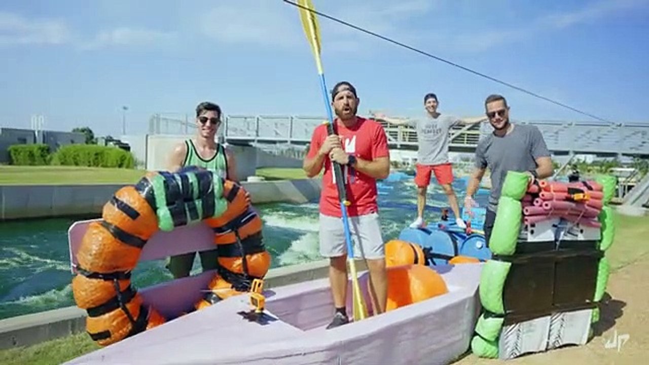 Build A Raft Battle