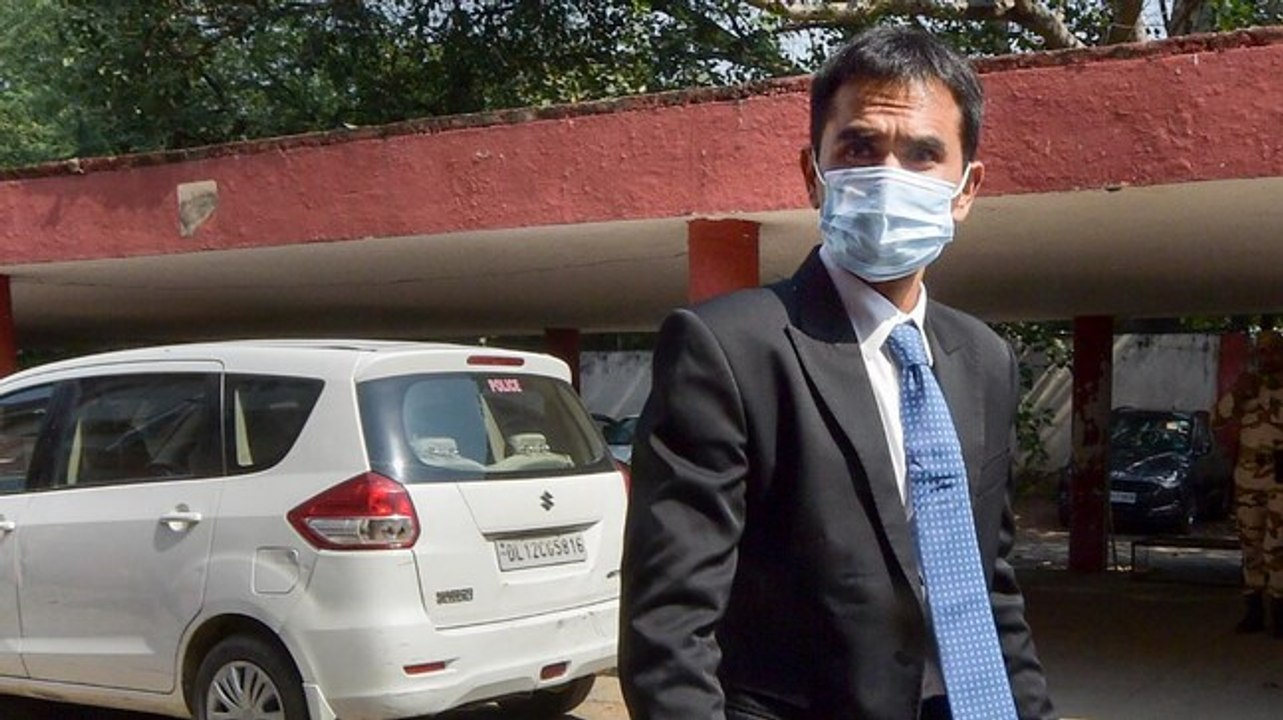 Sameer Wankhede grilled for 4 hours by NCB vigilance team on 'extortion' charge