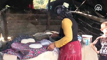 Baykar, ilk deneme uçuşlarının yapıldığı köyün sakinlerine İHA maketi hediye etti