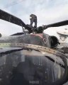 Rotor challenge, assis sur un rotor d'hélicoptère