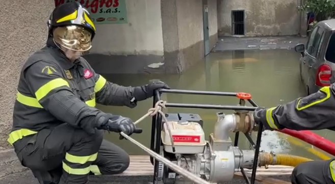 Maltempo a Catania, operazioni di soccorso dei Vigili del Fuoco (28.10.21)