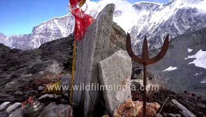 Temple at Roopkund lake, on reaching Jeuragali