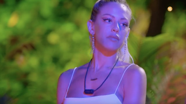 Diego tiene fama de golfo, lo demuestra habiéndose liado con una de sus tentadoras antes del programa y Sandra confiesa que está mal en La Isla de las Tentaciones 4 - Telecinco