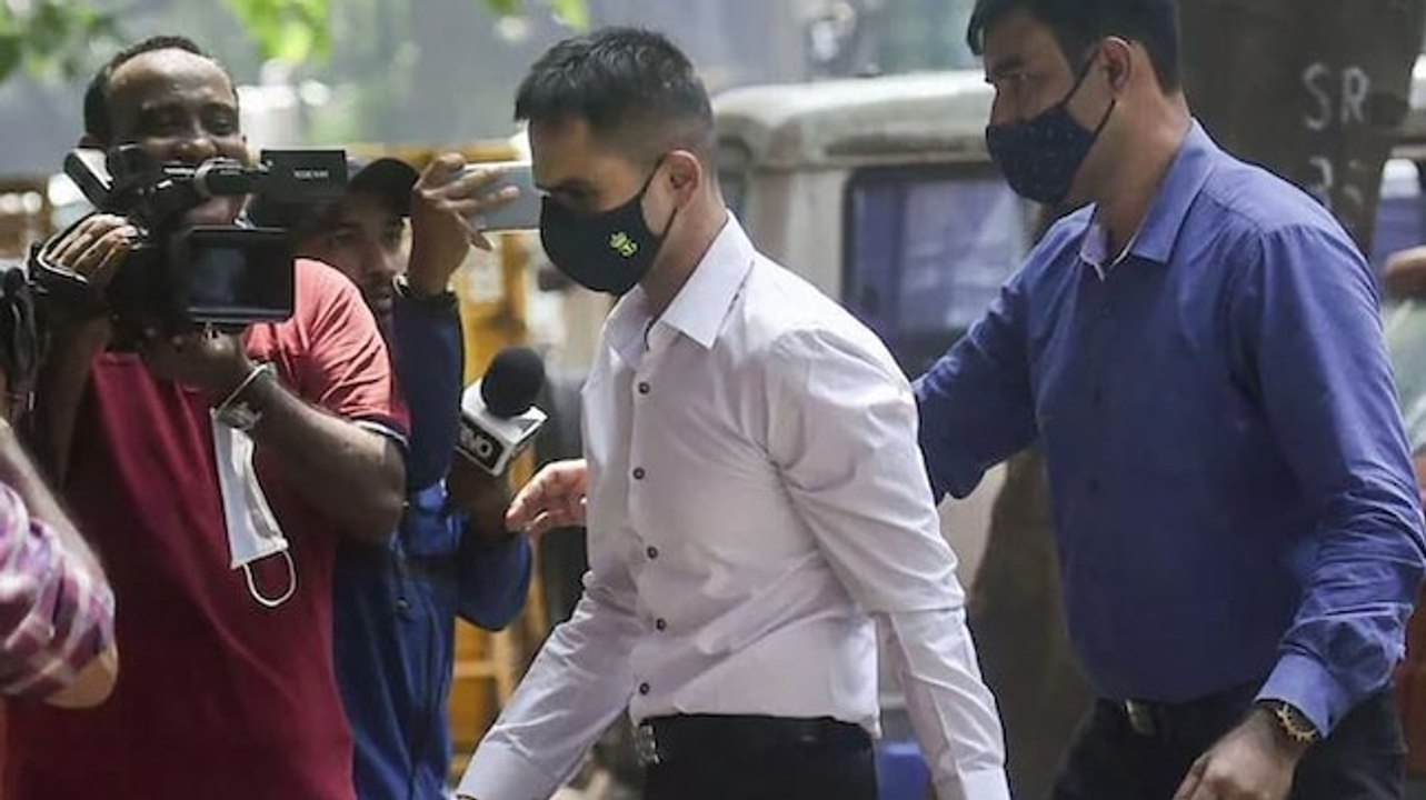 Bombay HC disposes of Sameer Wankhede's plea seeking interim protection from arrest