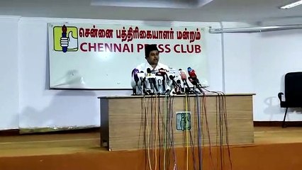 எடப்பாடி பழனிசாமிக்கு எதிராக பேட்டி கொடுத்துக் கொண்டிருந்தபோதே.. தூக்கப்பட்ட சிறுபான்மை துணைசெயலாளர்