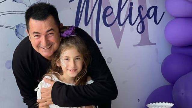 Melisa'nın doğum gününü kutlayan Acun'un düştüğü notu gören herkes aynı yorumu yaptı