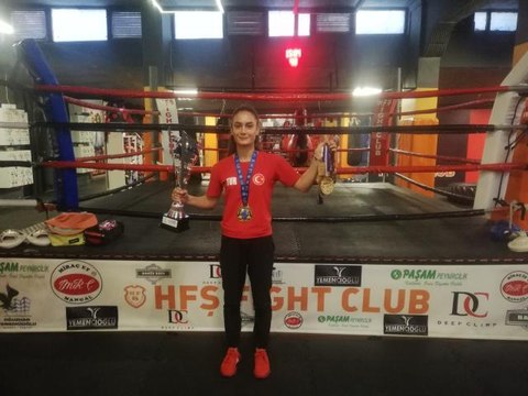 (Özel haber) Duygu Turan: Kick-boks olimpik spor olursa, ülkeme altın madalya getirmek istiyorum