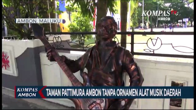 Taman Pattimura Ambon Tanpa Ornamen Alat Musik Daerah