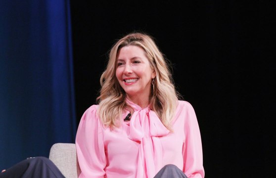 Spanx Founder Gifts All Employees First-Class Plane Tickets and $10,000