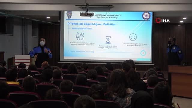 Yüksekova polisi 6 bin öğrenciye ders vererek büyük bir başarıya imza attı