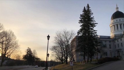 Maine Senate Declines to Make Lobster Roll the Official State Sandwich