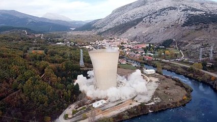 Voladura de la central térmica de Velilla del Río Carrión