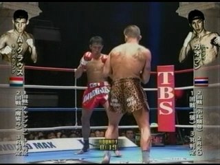 Albert Kraus vs Kaolan Kaowichit