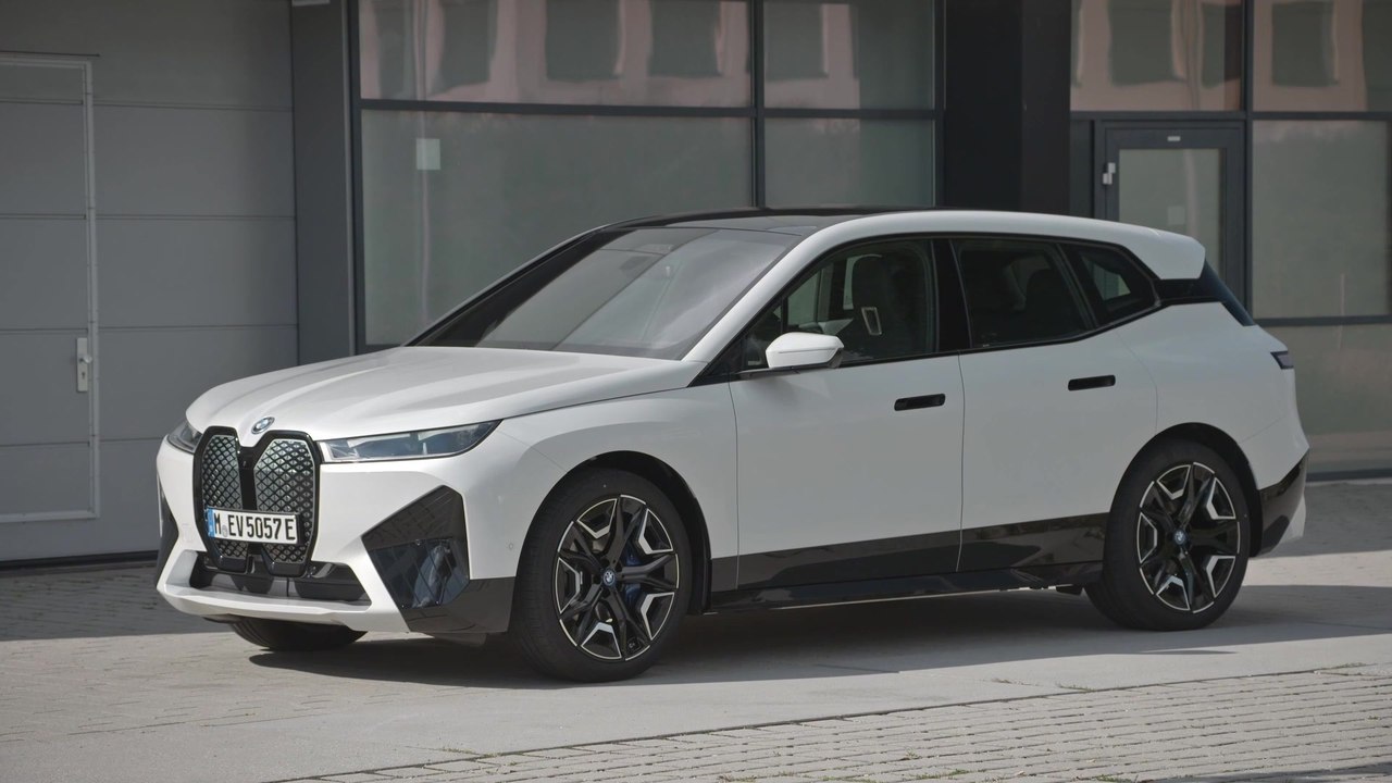 The first-ever BMW iX Design Preview