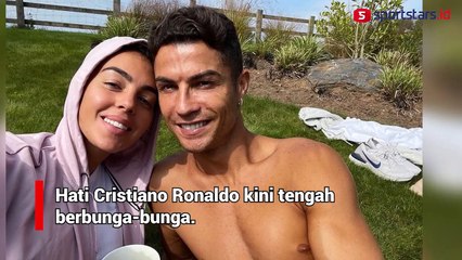 Tokcer! Cristiano Ronaldo Bakal Punya Anak Kembar