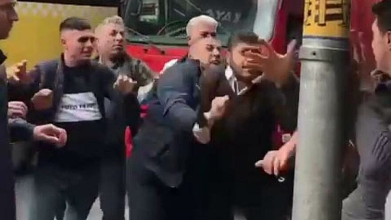 Yol verme tartışması tekme tokat kavgaya döndü