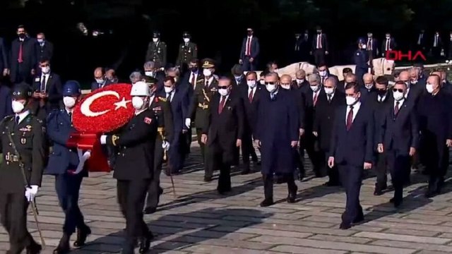 Türkiye Cumhuriyeti 98 yaşında! Devlet erkanı Ata’nın huzuruna çıktı