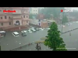 Heavy Rain Lashes Jaipur, Floods Low lying Areas