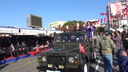 AYDIN'DA KUTLAMALARA KOMANDOLARIN GÖSTERİSİ DAMGA VURDU