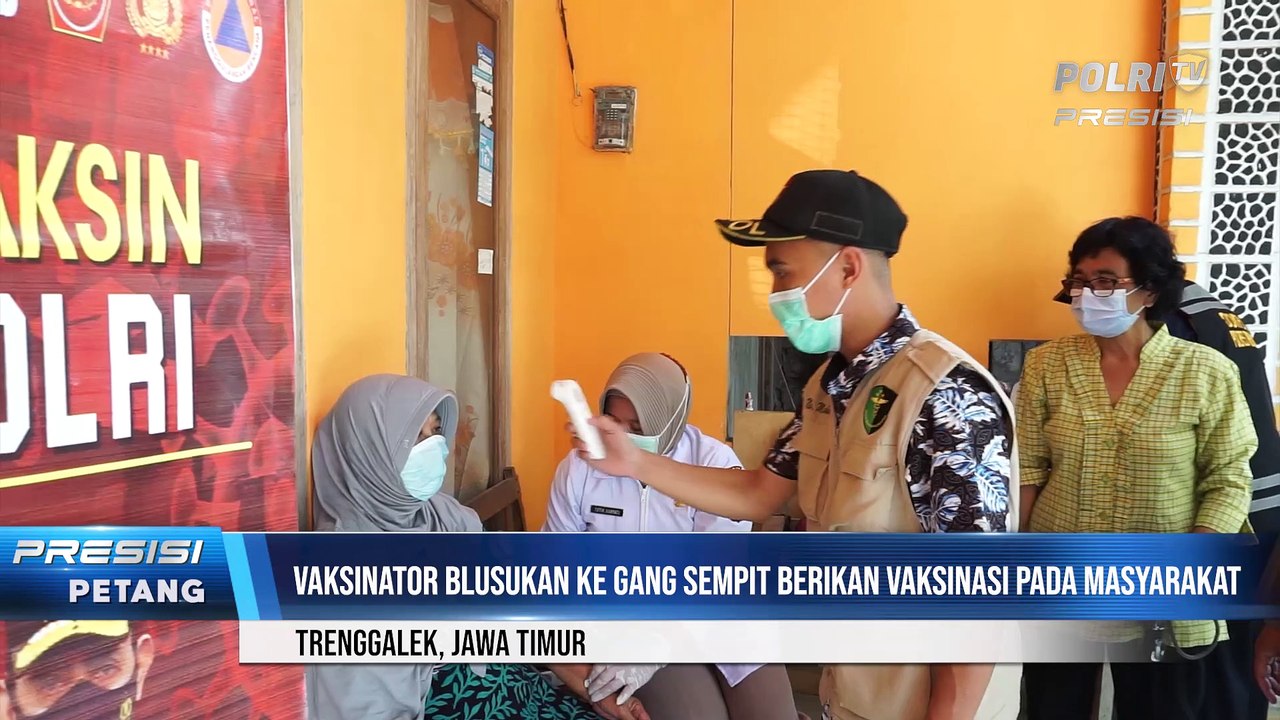 Vaksinasi Door to Door Polres Trenggalek, Warga Dapat Bonus Sembako dan Cek Kesehatan Gratis