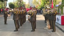 29 Ekim Cumhuriyet Bayramı törenlerle kutlanıyor - Tören alanındaki köpek