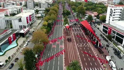 Cumhuriyet Bayramı dolayısıyla Vatan Caddesi'nde tören geçişi düzenlendi (2)