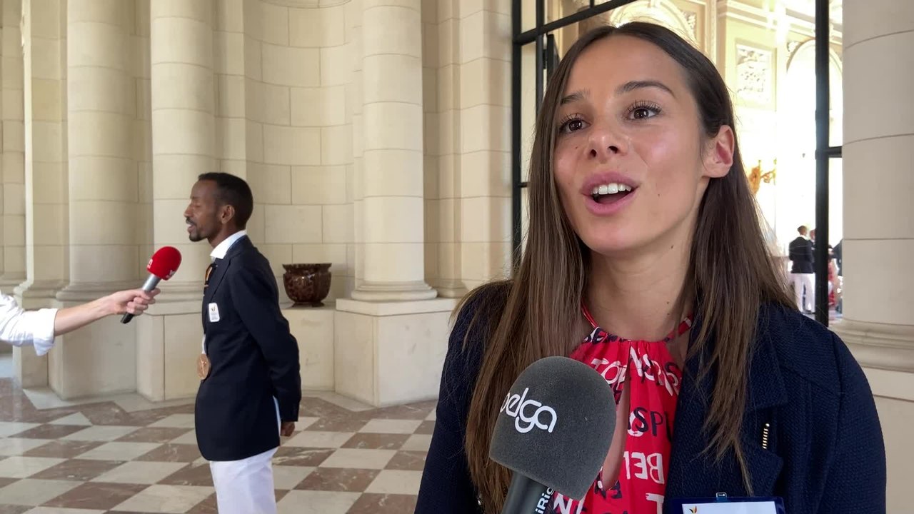 Camille Laus reçue au palais royal