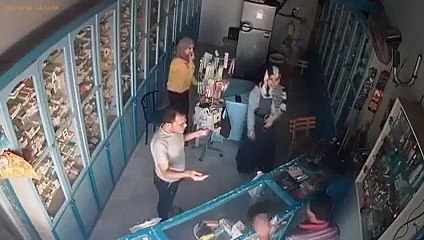 أمن الغربية يضبط بلطجى بالمحلة حطم محتويات صيدلية بـ"المنجل"