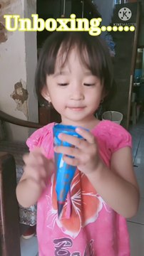 Unboxing Ice Cream/ Es Krim Saat Cuaca Panas