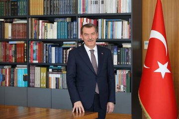 "AKM'yi daha ihtişamlı günler bekliyor"