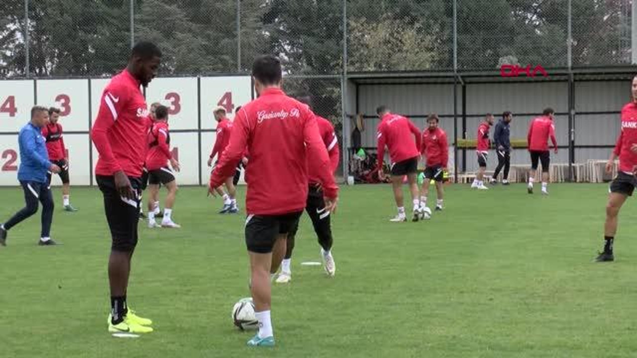 SPOR Doğan Erdoğan: Galatasaray maçı ile çıkışa geçmek istiyoruz