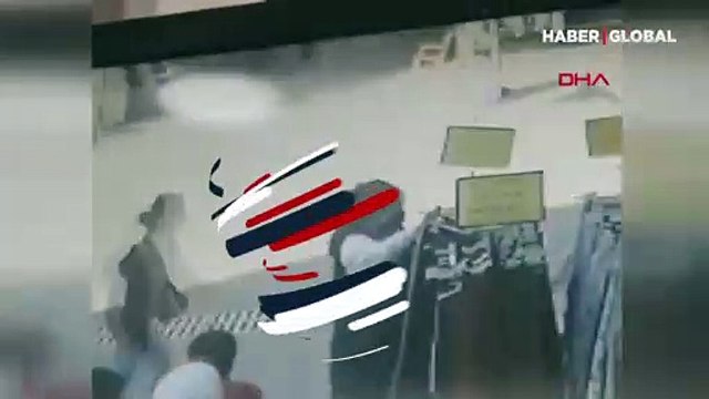 Kocaeli Körfez'de bir kadın çaldığı eşofmanı giyip mağazanın önünden geçince yakalandı