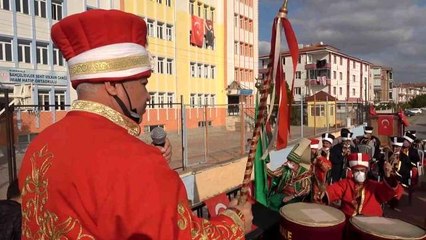 Tır üzerinde mehter takımlı "Cumhuriyet Bayramı" coşkusu