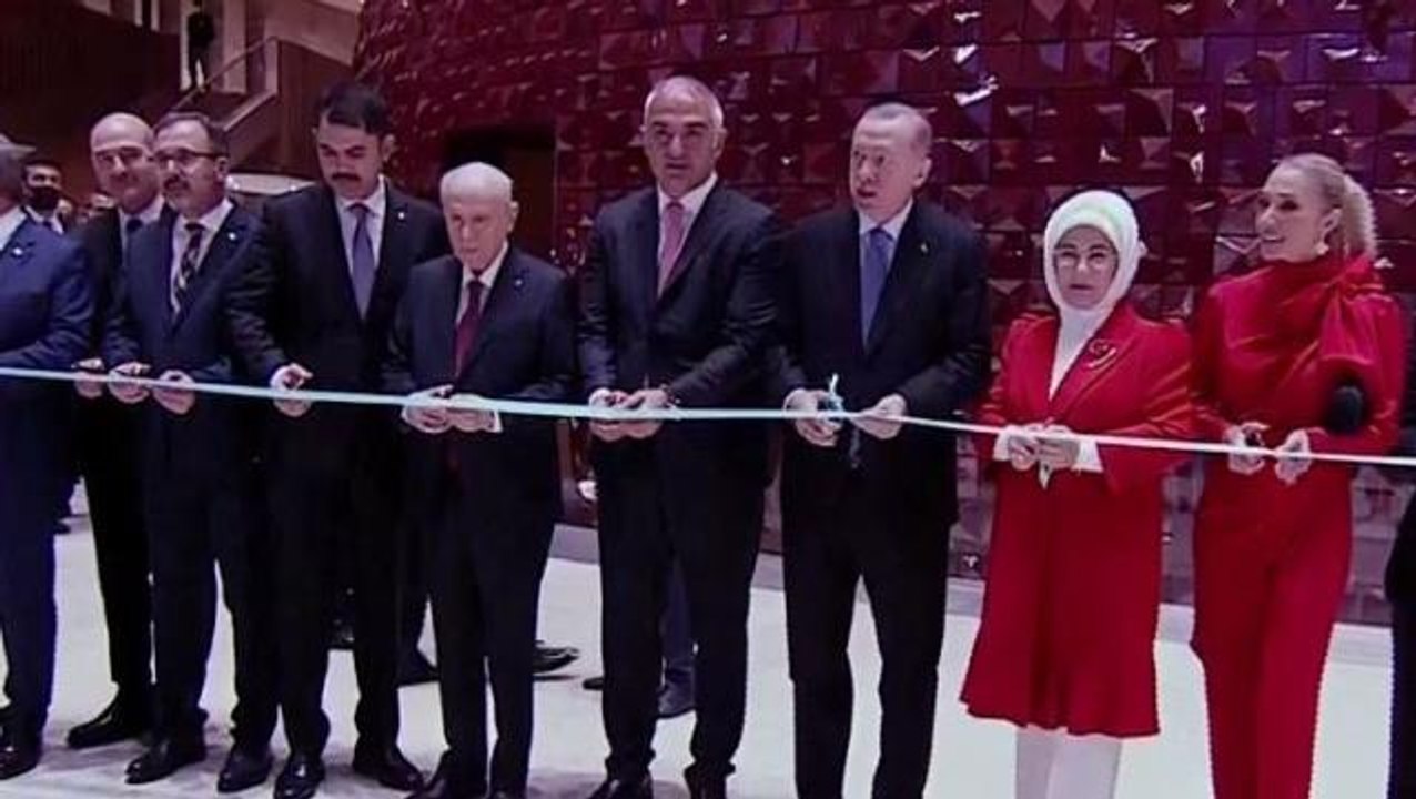 Kültür ve sanatın kalbinin atacağı Atatürk Kültür Merkezi açıldı