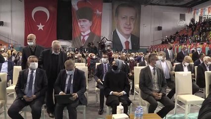 AK Parti'li Usta, partililere hitap etti