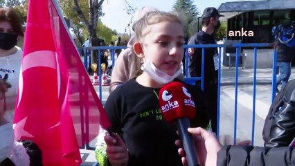 Vatandaşlar 29 Ekim'de Anıtkabir'e akın etti; "Hep birlikte Cumhuriyetimize sahip çıkalım”