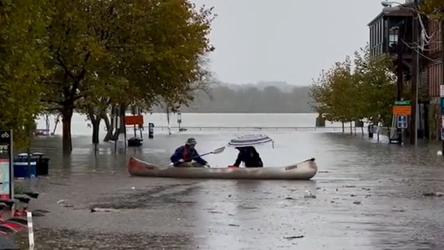 Flooding inundates Old Town Alexandria