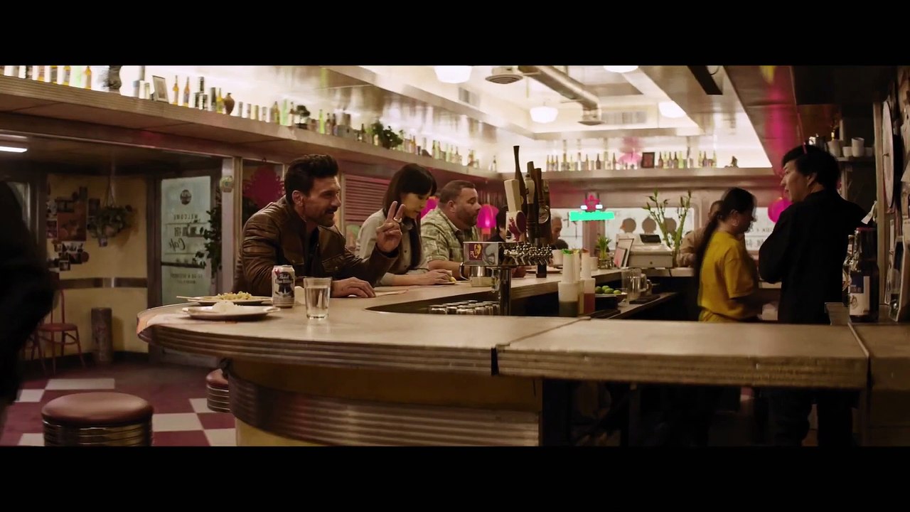 BOSS LEVEL Official Trailer (2021)