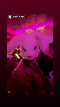 Jazmin Grace Grimaldi et ses amies fêtent Halloween en avance.