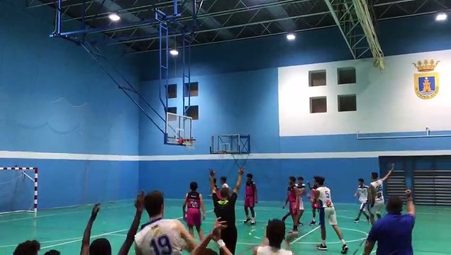 MOMENTOS PARTIDO CB CHIPIONA CADETES CONTRA JEREZ, CANASTA DE JOSE BLANCO.