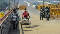 Ghazipur Border barricade removed,farmers still blocked road