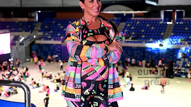 Anabel Pantoja desconecta de los rumores de infidelidad haciendo Zumba