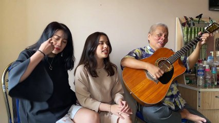 ABBA - Happy New Year ( Cover Guitar ) _ Mina Phan & Mother _ Thanh Điền Guitar