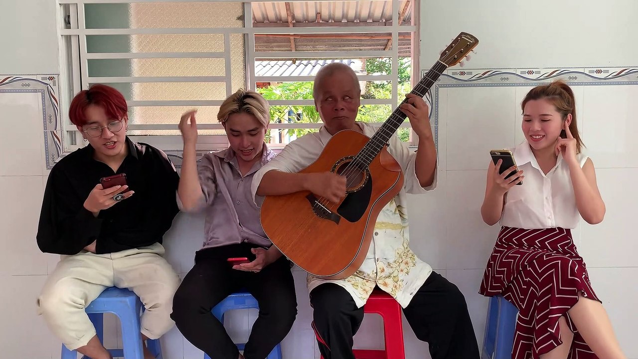 Anh Thanh Điền Đánh Guitar Nhạc Trẻ 8x